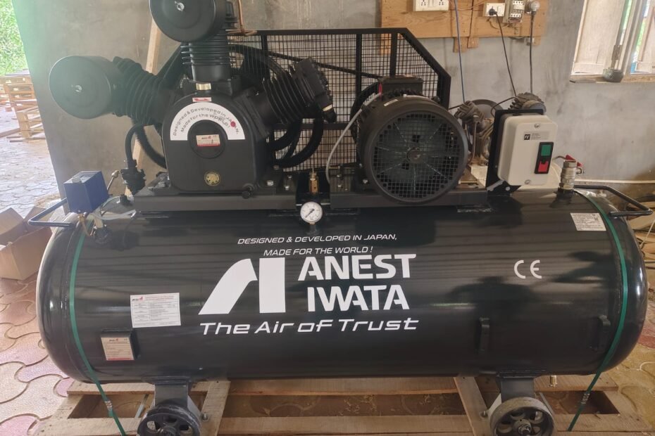 Anest Iwata 10hp-12bar-500Ltr Tank mounted